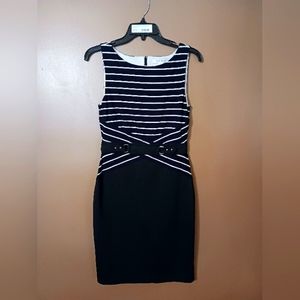 White House Black Market versatile sleeveless black and white dress size 2